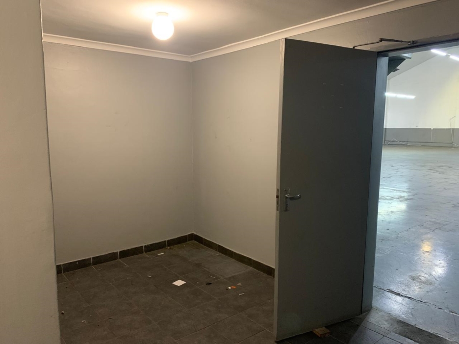 To Let Commercial Property for Rent in Durbanville Hills Western Cape